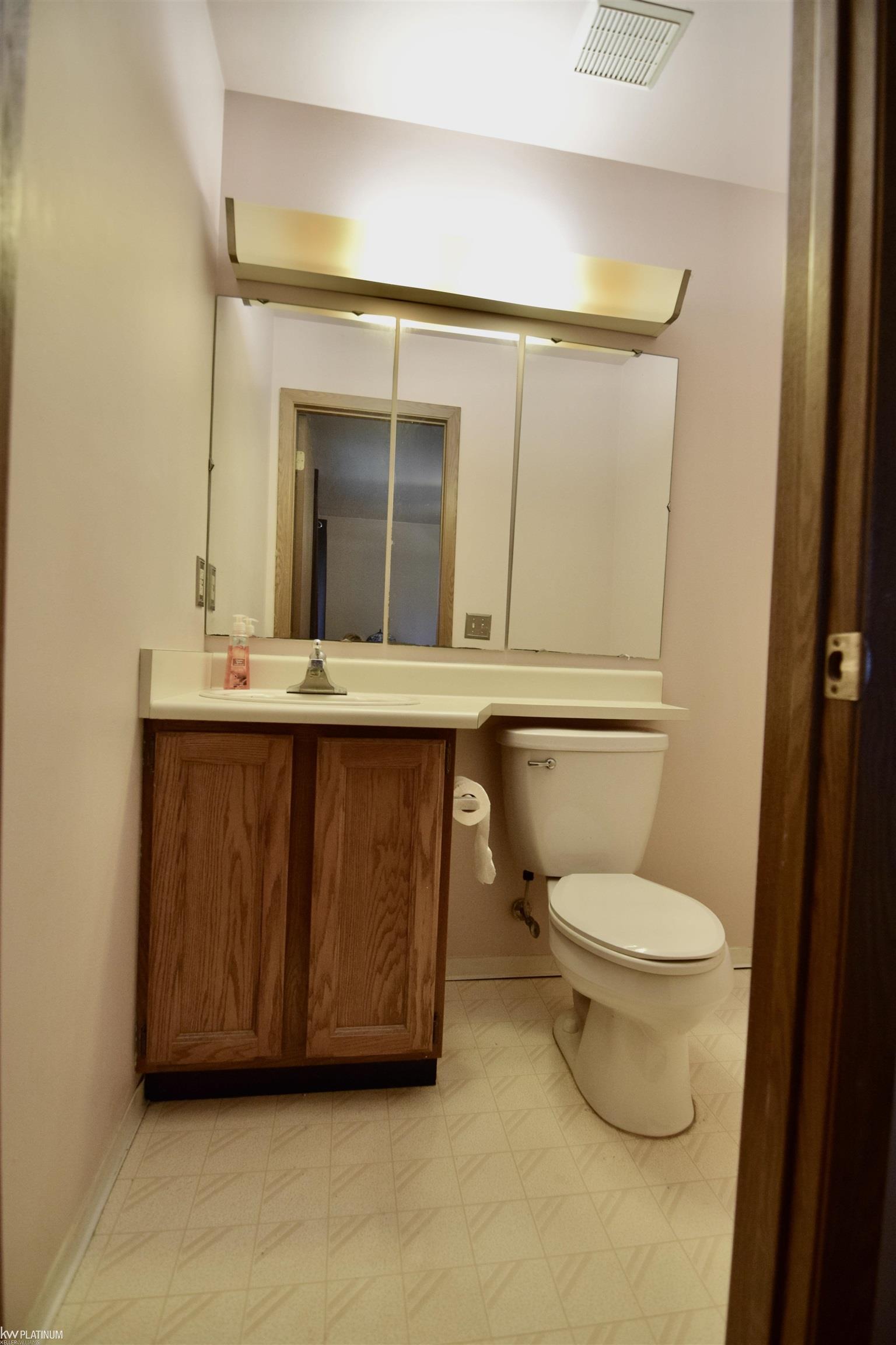 1490 Braidwood Road Memphis, MI 48041 - Photo 17 of 28 50093129-17.JPG