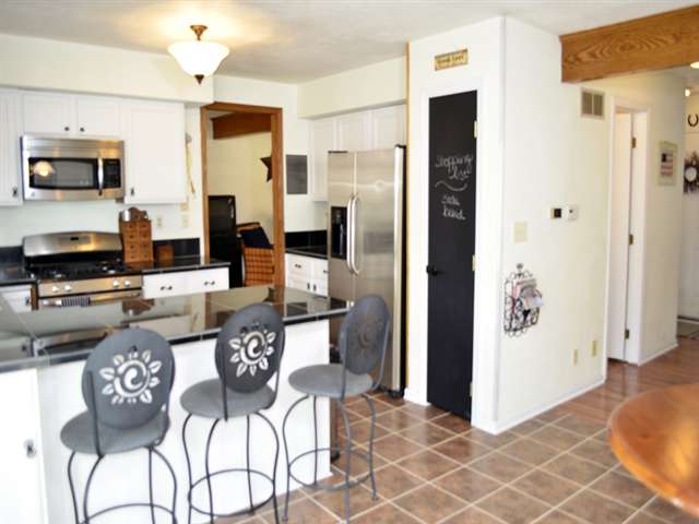 1602 Highview Road East Peoria, IL 61611 - Photo 4 of 14 Gallery Image 4