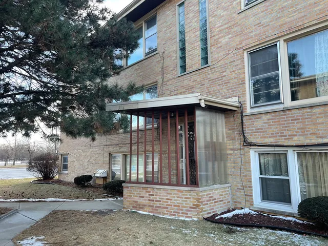 $1,100 | 8046 South Pulaski Road, Chicago, IL 60652