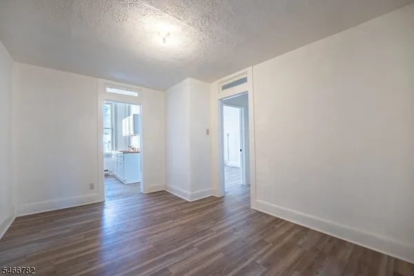 $2,000 | 7 Main Street, Newton, NJ 07860