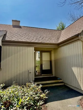 $499,000 | 377 Piute Lane, Unit A, Stratford, CT 06614