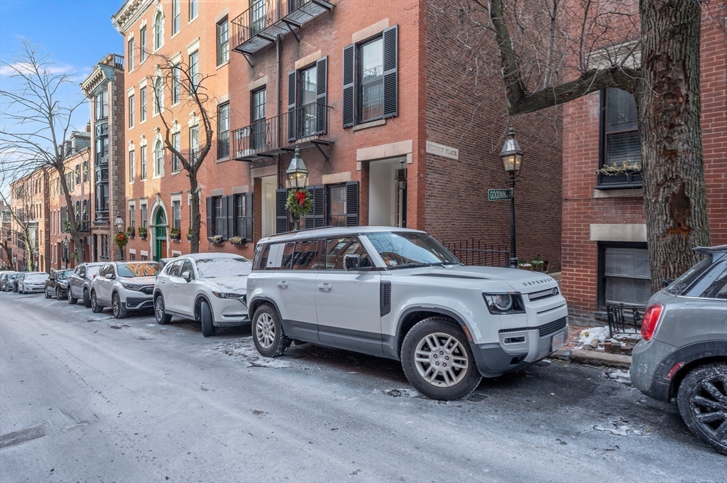 6 Goodwin Place, Unit B Boston, MA 02114 - Photo 15 of 16