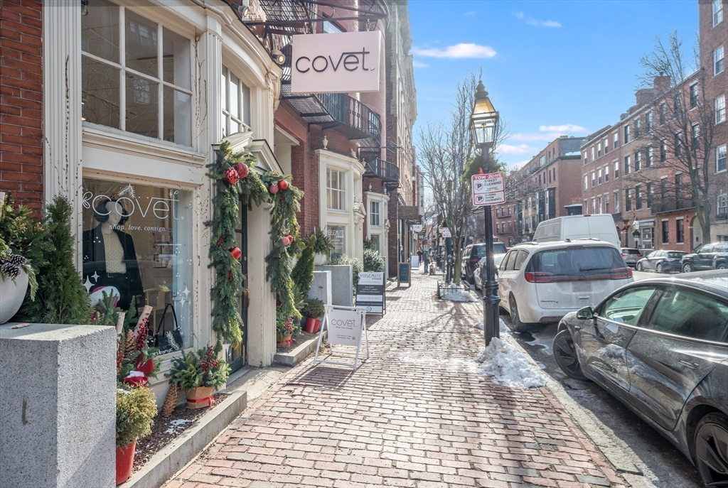 6 Goodwin Place, Unit B Boston, MA 02114 - Photo 16 of 16