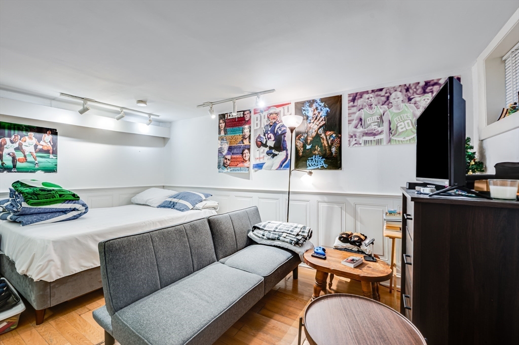 6 Goodwin Place, Unit B Boston, MA 02114 - Photo 3 of 16