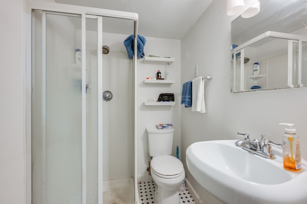 6 Goodwin Place, Unit B Boston, MA 02114 - Photo 10 of 16