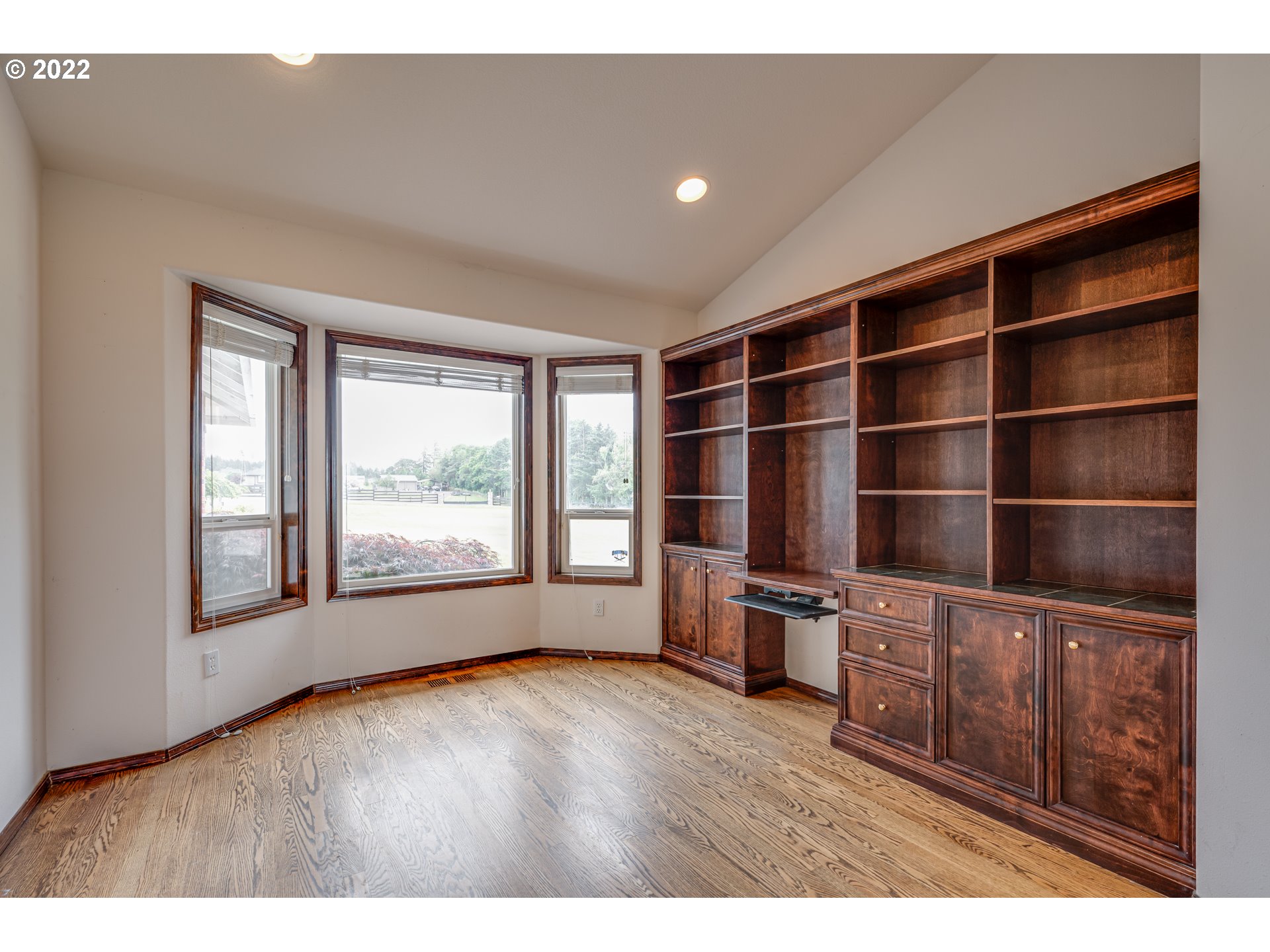 28502 Northwest 66th Avenue Ridgefield, WA 98642 - Photo 12 of 32 Gallery Image 12