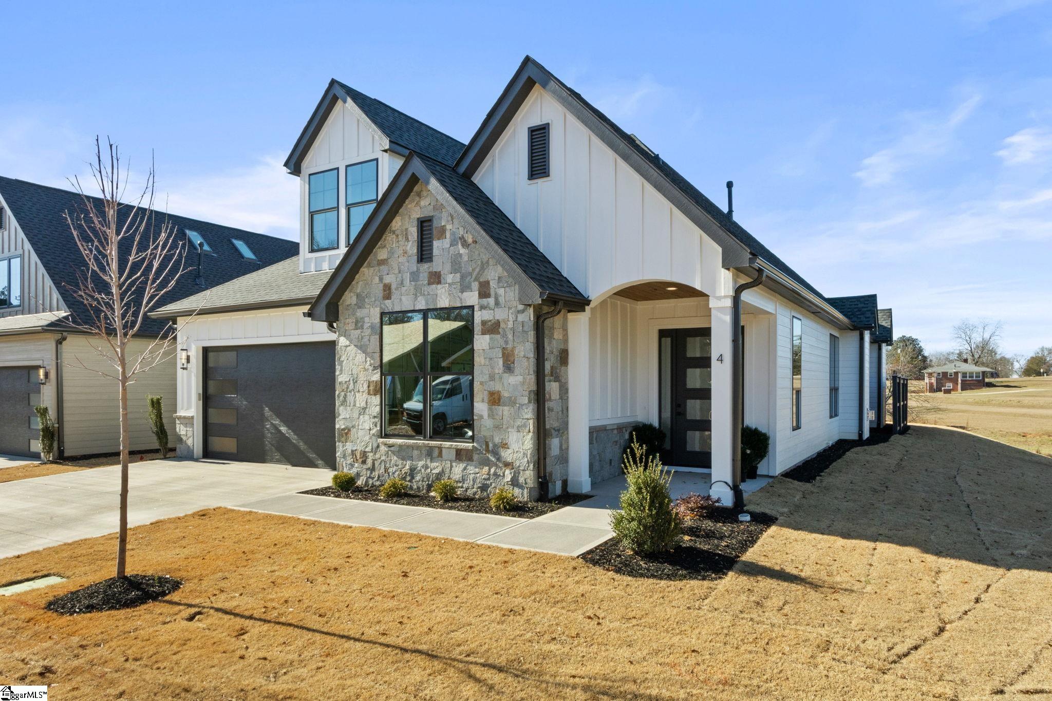 4 Mercy Drive, Unit 1 Greenville, SC 29607 - Photo 2 of 27 Gallery Image 2