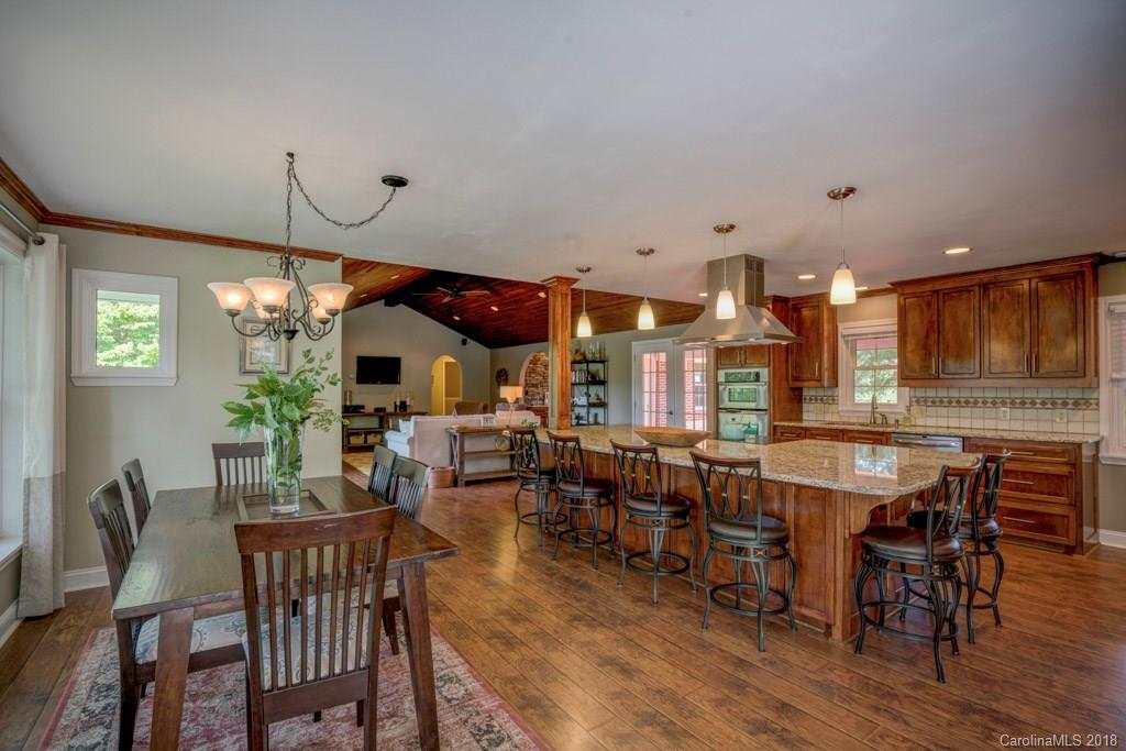 1313 Hayes Road Columbus, NC 28722 - Photo 7 of 19