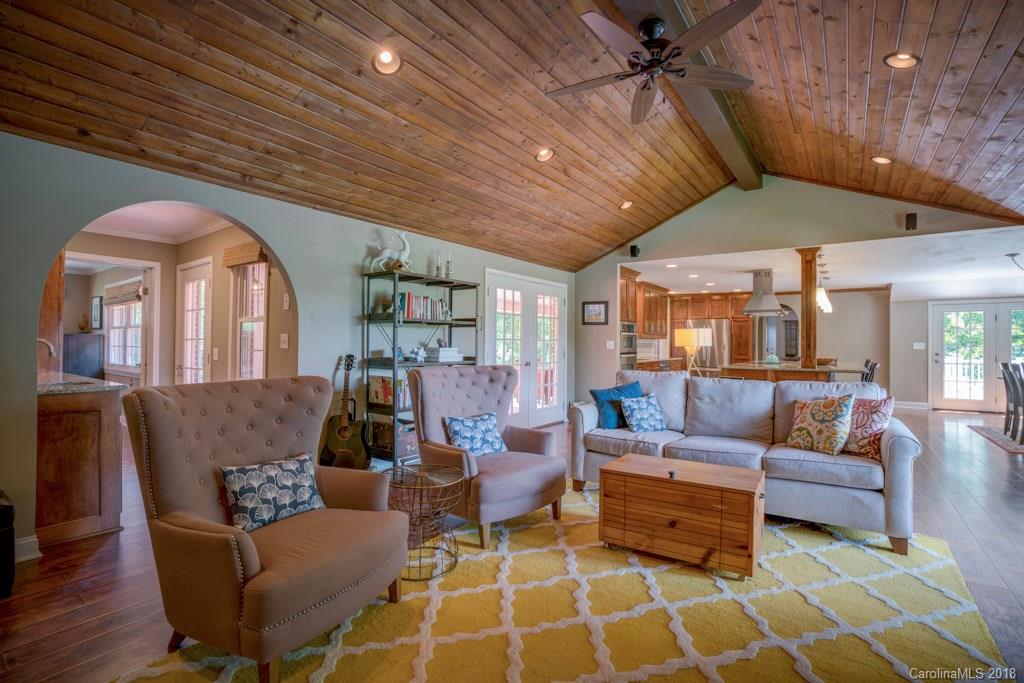 1313 Hayes Road Columbus, NC 28722 - Photo 9 of 19