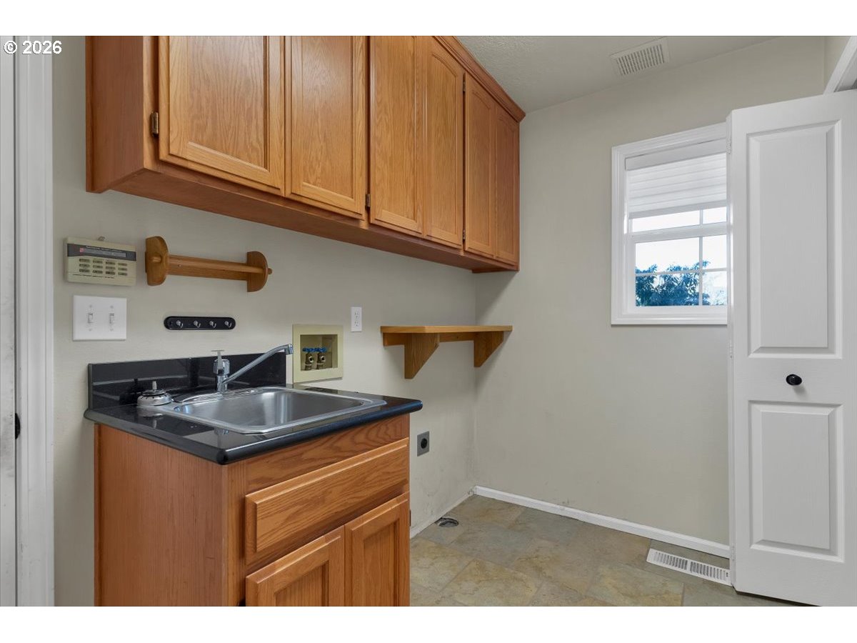 1116 Morse Lane Southwest Albany, OR 97321 - Photo 27 of 44
