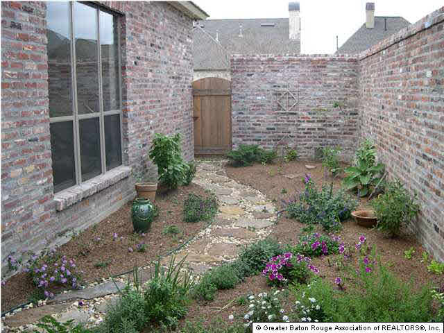 2962 Rue Dauphine Baton Rouge, LA 70810 - Photo 5 of 12 Gallery Image 5