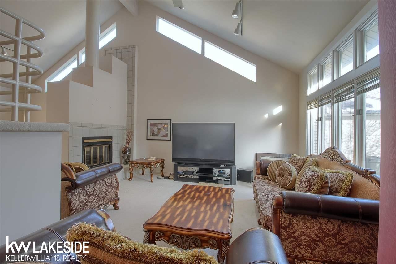 48407 Tilch Road Macomb, MI 48044 - Photo 5 of 34