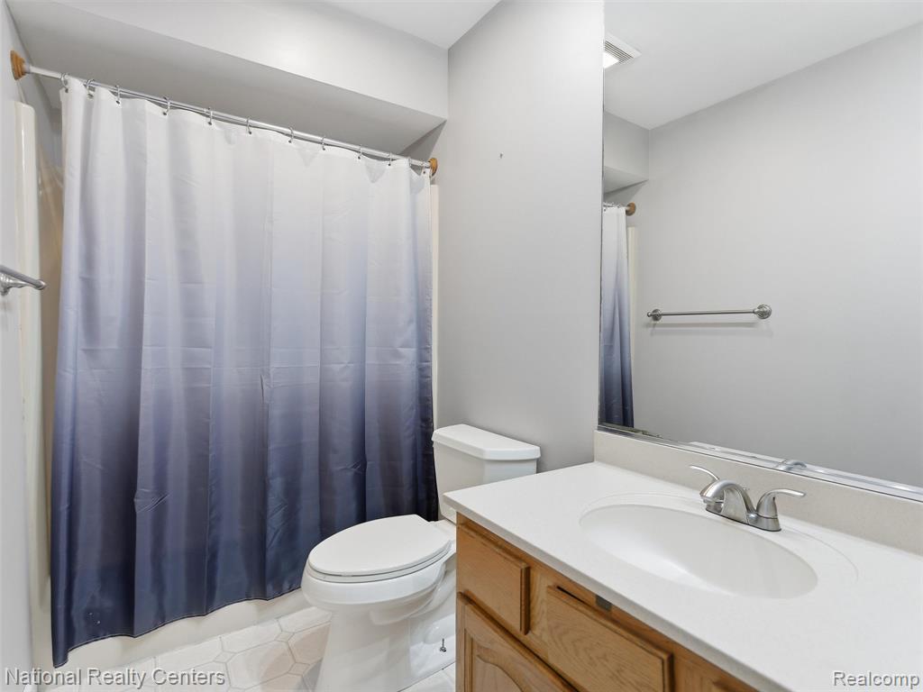 5470 Jamestown Road Utica, MI 48317 - Photo 25 of 50 Gallery Image 25