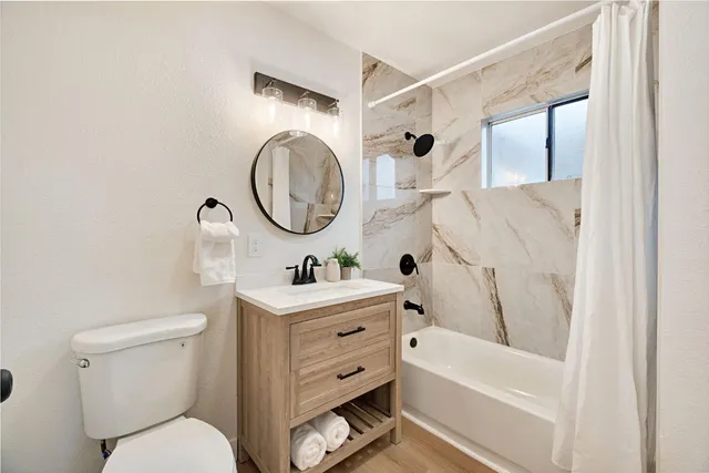 $365,000 | 8623 East Dinuba Avenue, Selma, CA 93662