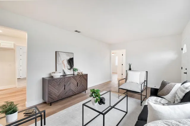 $365,000 | 8623 East Dinuba Avenue, Selma, CA 93662