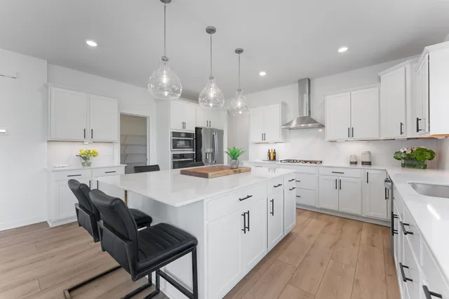 $850,695 | 8887 Binder Way, St. Paul, MN 55129