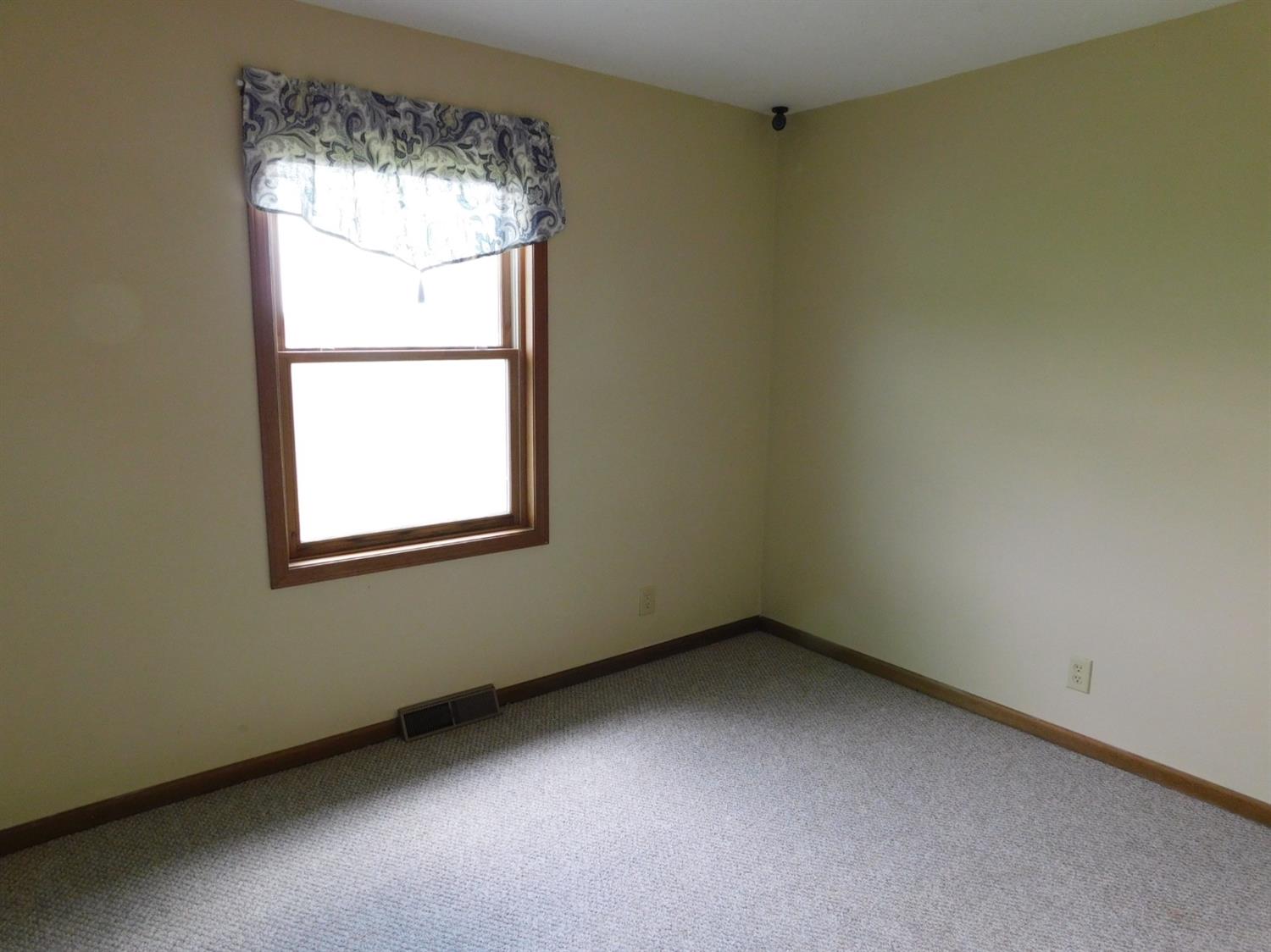 6866 Bud Ballard Rd Road Florence, IN 47020 - Photo 14 of 32 Gallery Image 14