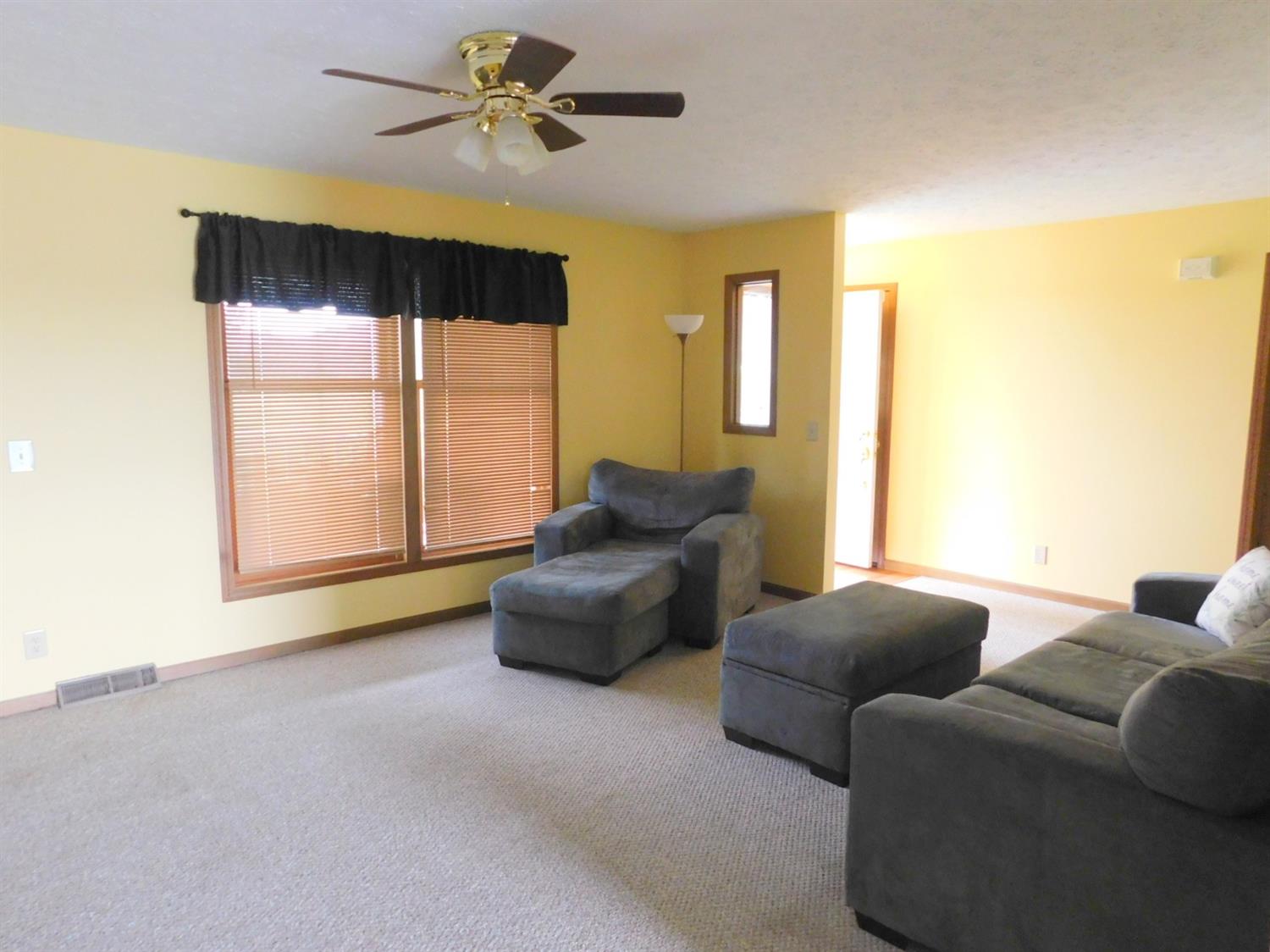 6866 Bud Ballard Rd Road Florence, IN 47020 - Photo 5 of 32 Gallery Image 5