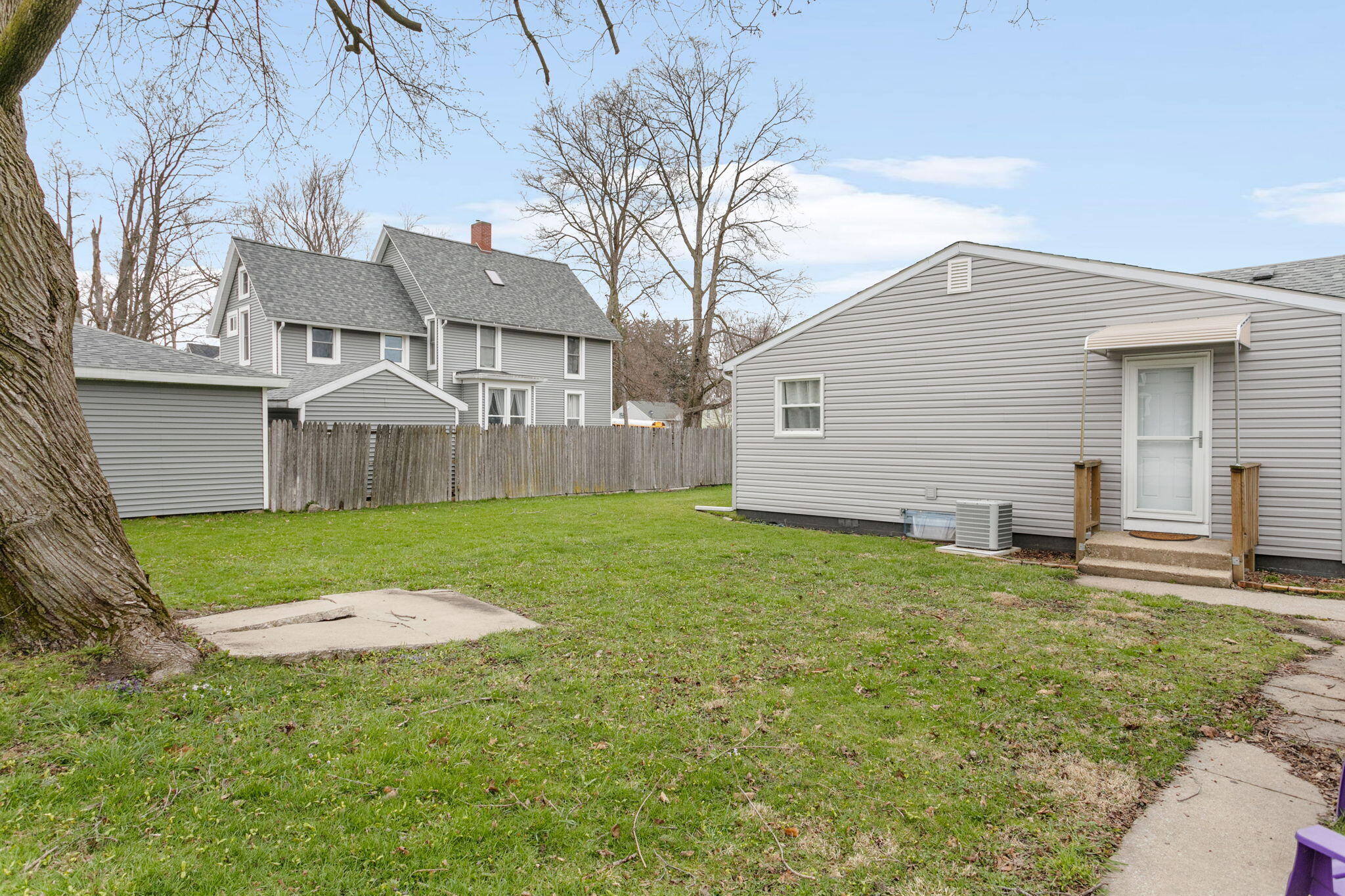 1104 Rumely Street La Porte, IN 46350 - Photo 4 of 30 2048x1365