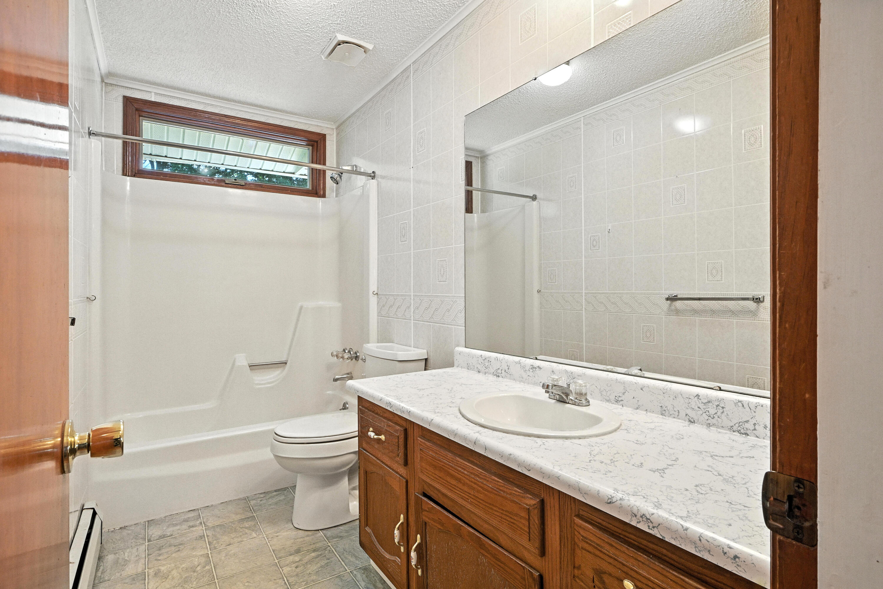 241 Parmenter Road Palermo, ME 04354 - Photo 18 of 38 110117gr-124