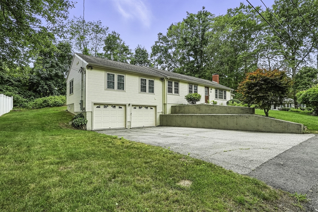 19 Chestnut Hill Road Northborough, MA 01532 - Photo 12 of 14 Gallery Image 12