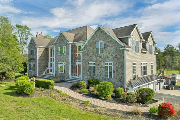 $2,950,000 | 60 Brown Road, Hampton Falls, NH 03844
