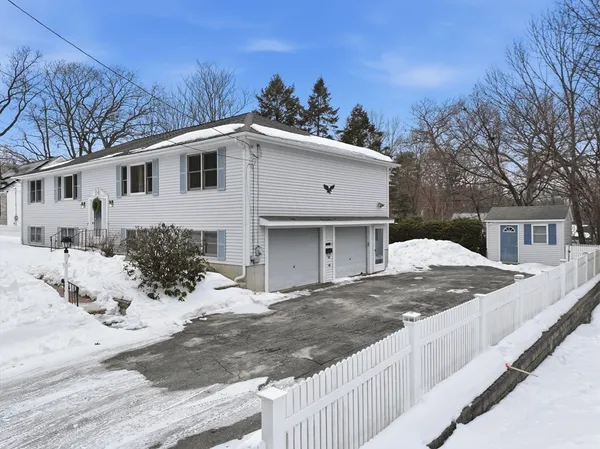 $780,000 | 28 Nonquit Street, Worcester, MA 01604