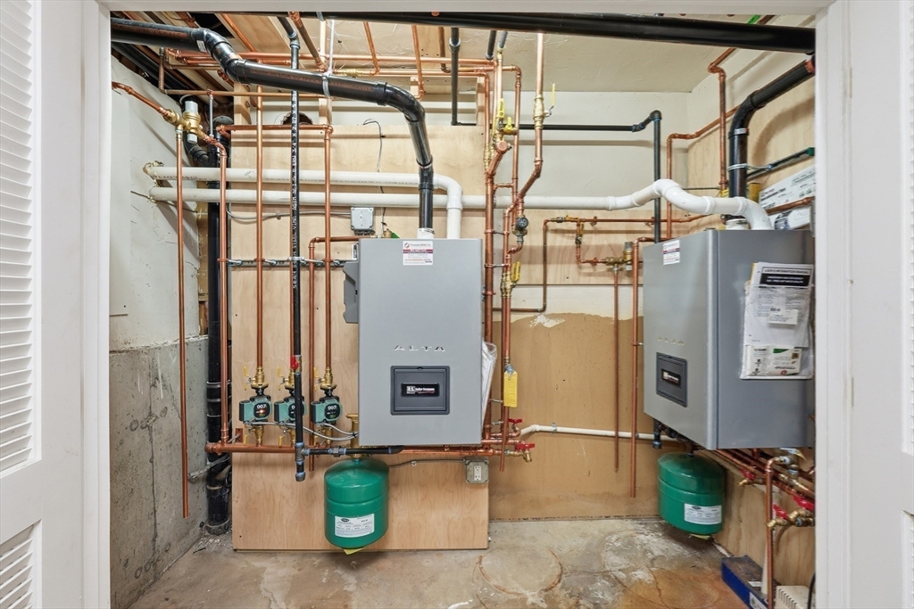 28 Nonquit Street Worcester, MA 01604 - Photo 29 of 42