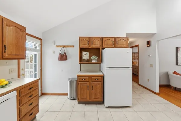 $780,000 | 28 Nonquit Street, Worcester, MA 01604