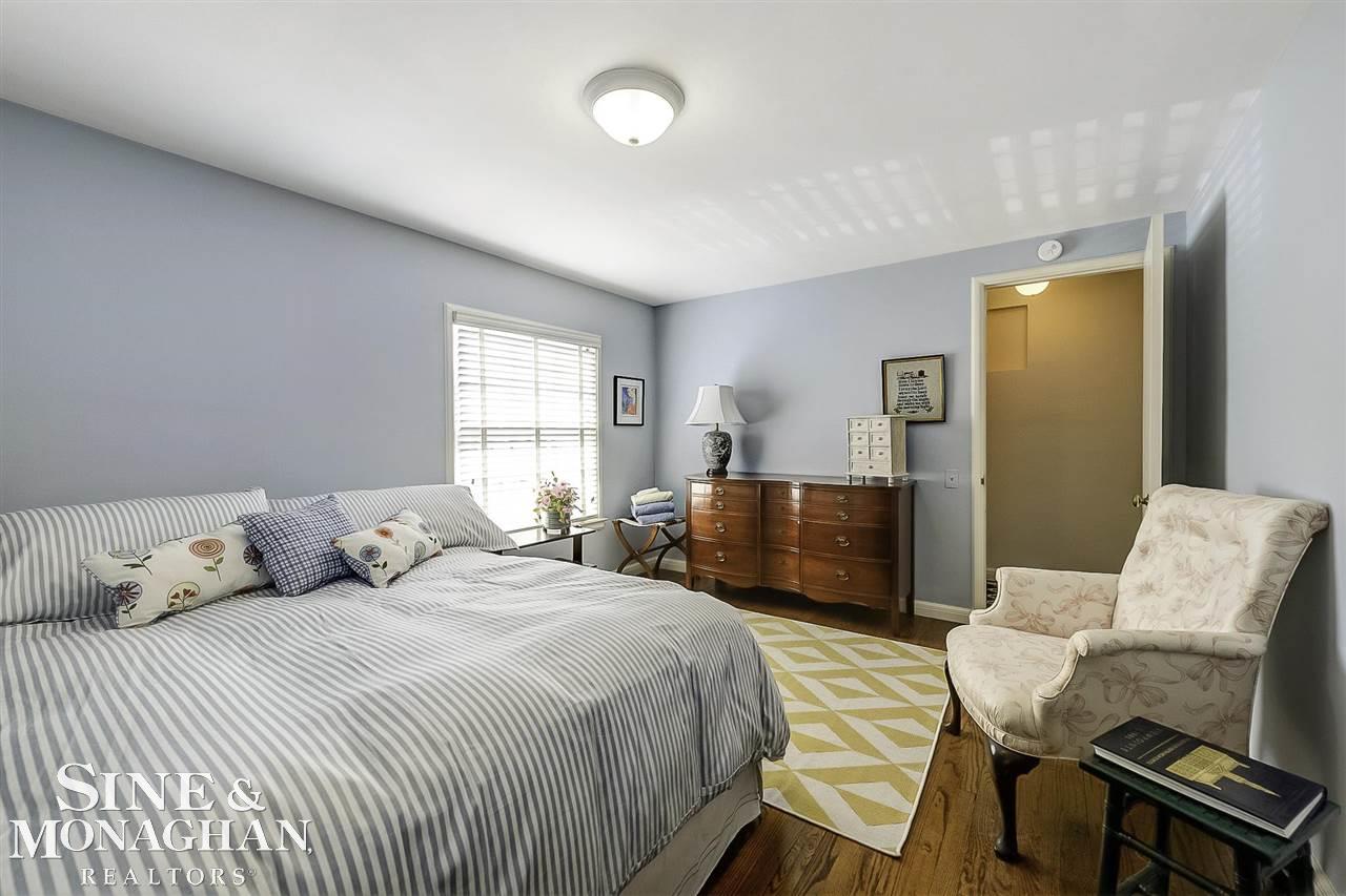 25 Beacon Hill Road Grosse Pointe, MI 48236 - Photo 38 of 70 50071532-37.JPG