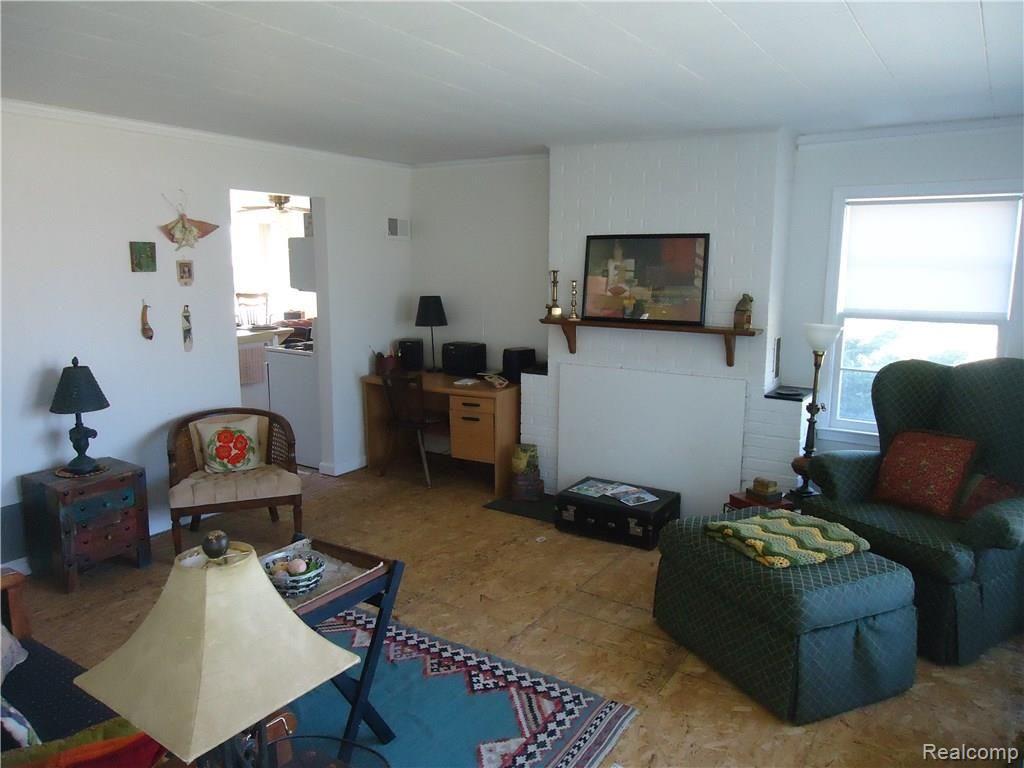 7634 Sanilac Road Lexington, MI 48450 - Photo 4 of 11 DSC02228.JPG