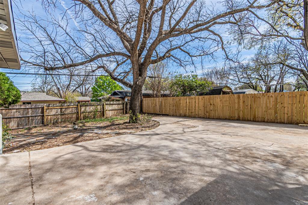1160 Harrison Lane Hurst, TX 76053 - Photo 29 of 34 a view of outdoor space and yard