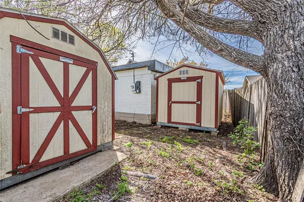 $429,900 | 1160 Harrison Lane, Hurst, TX 76053