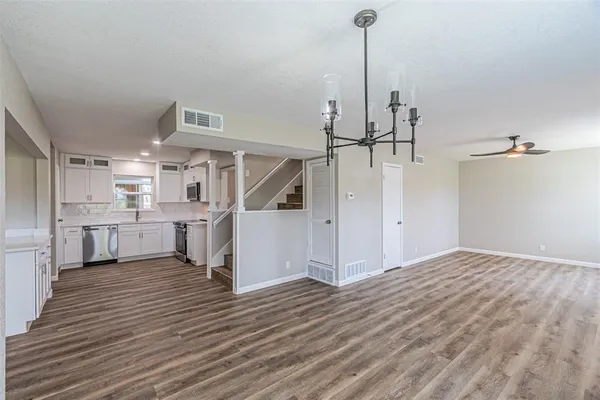 $429,900 | 1160 Harrison Lane, Hurst, TX 76053