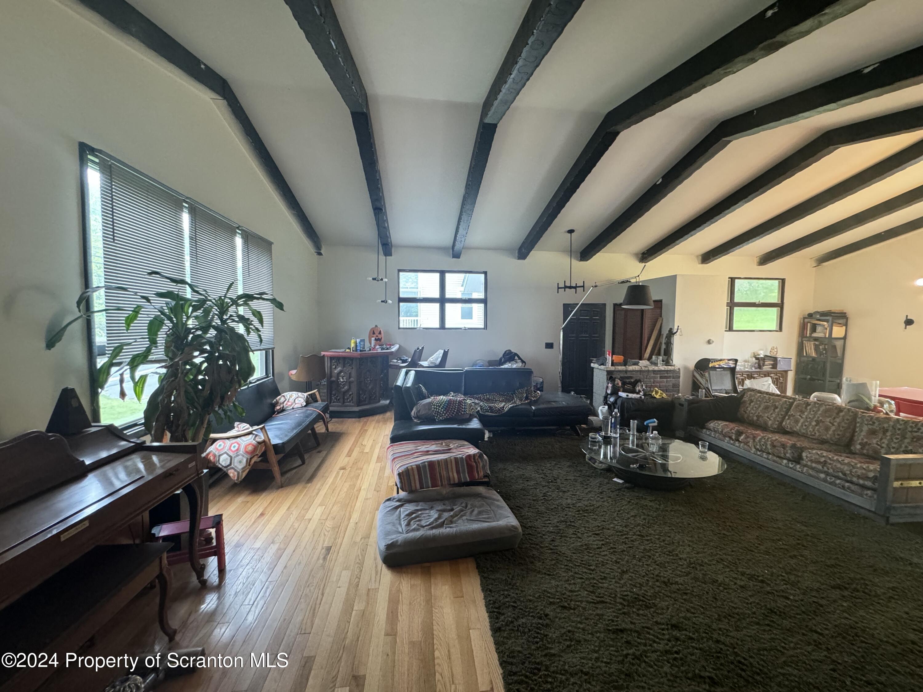 600 Shady Lane Road Clarks Summit, PA 18411 - Photo 5 of 15 Living Room