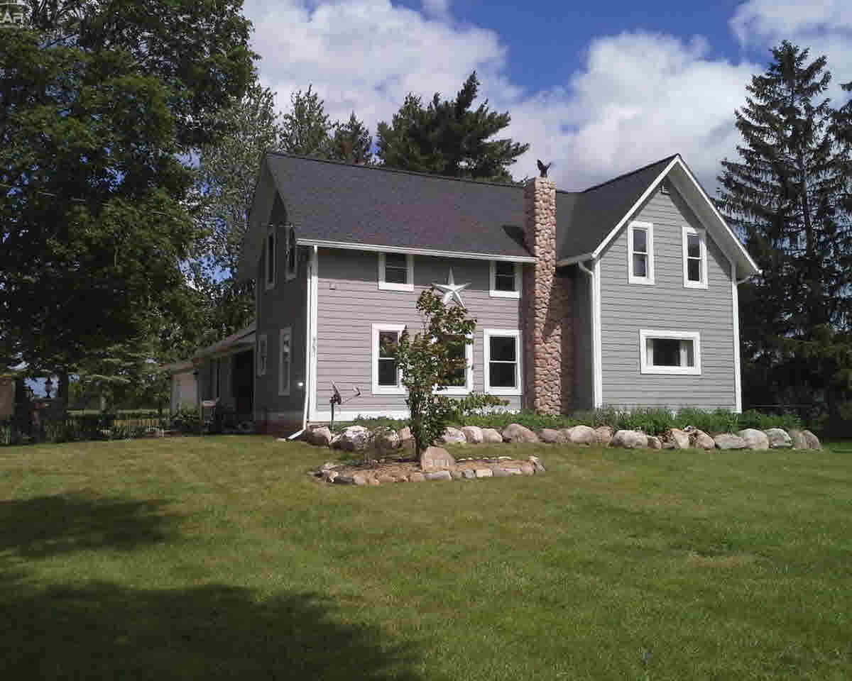 9051 South Nichols Road Gaines, MI 48436 - Photo 1 of 20 21307627.JPG