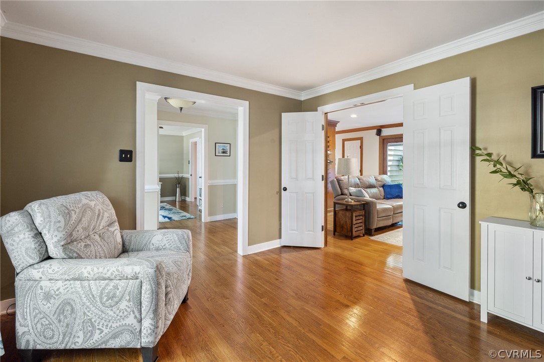13817 Shadow Ridge Road Midlothian, VA 23112 - Photo 6 of 34 a living room with furniture and a view of bathroom