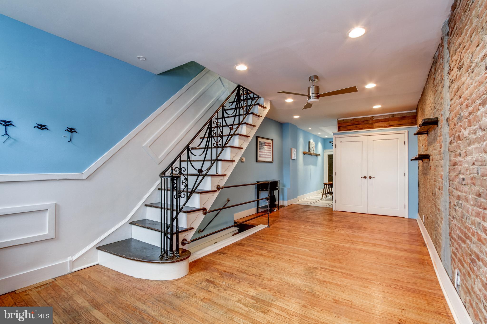 2832 Mercer Street Philadelphia, PA 19134 - Photo 3 of 33