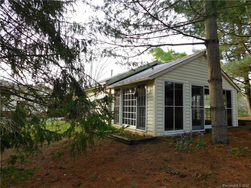 182 Bennett Road Candler, NC 28715 - Photo 6 of 24 Gallery Image 6