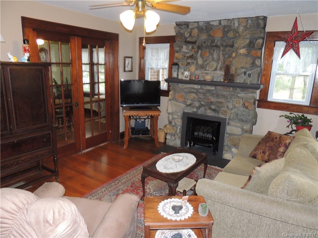 182 Bennett Road Candler, NC 28715 - Photo 9 of 24 Gallery Image 9