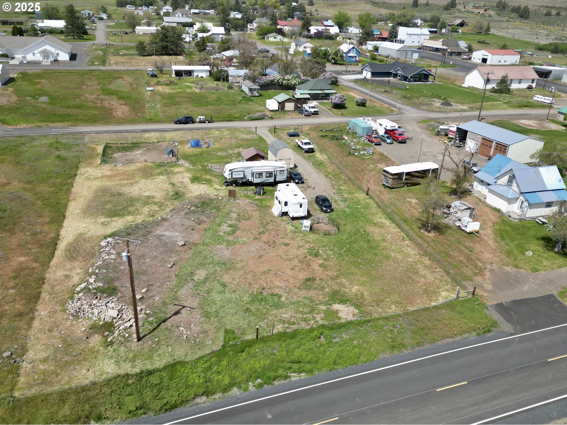 208 South Taylor Street Bickleton, WA 99322 - Photo 4 of 22