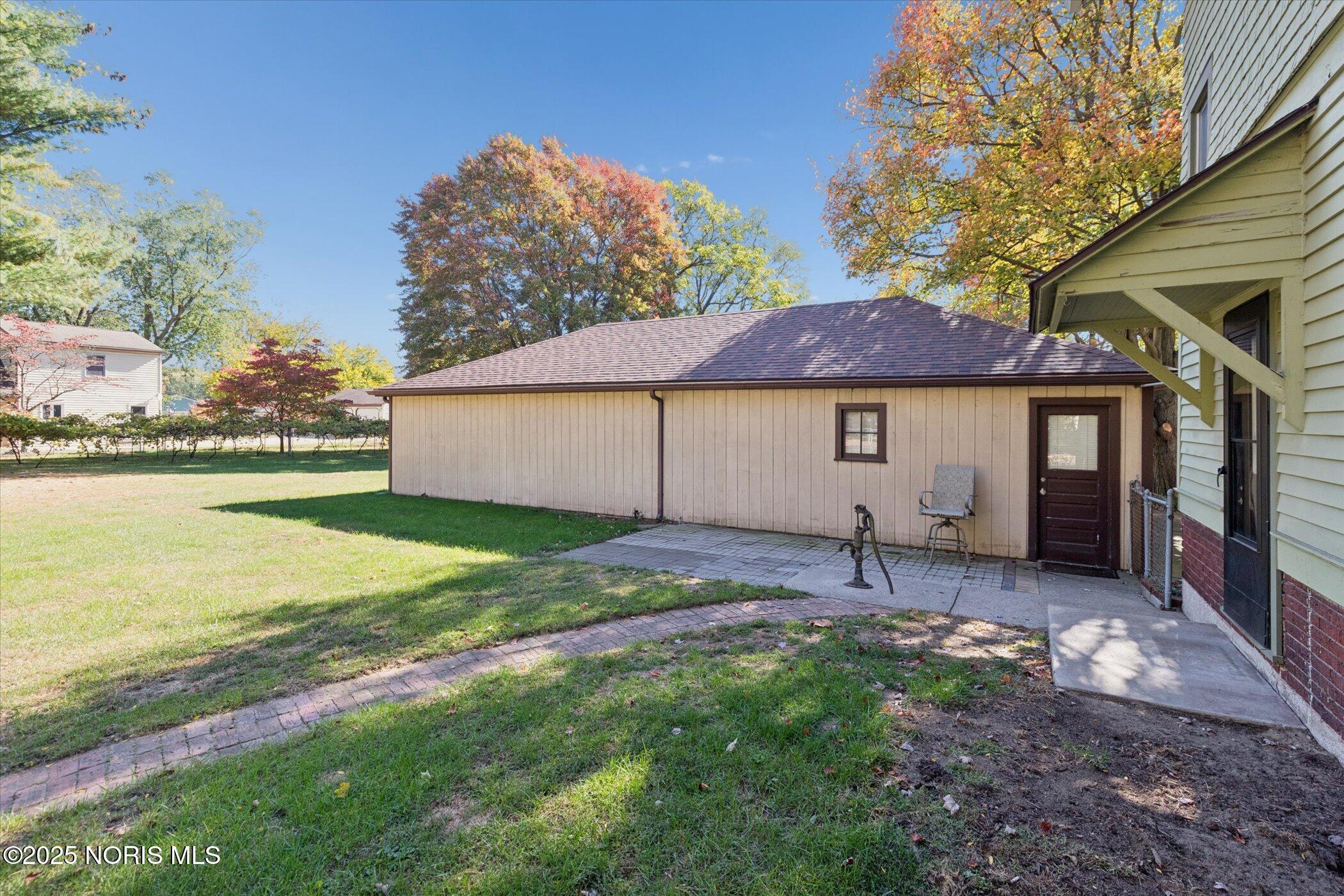 5470 Douglas Road Toledo, OH 43613 - Photo 52 of 62 52-5470-Douglas-Rd-Windowstill