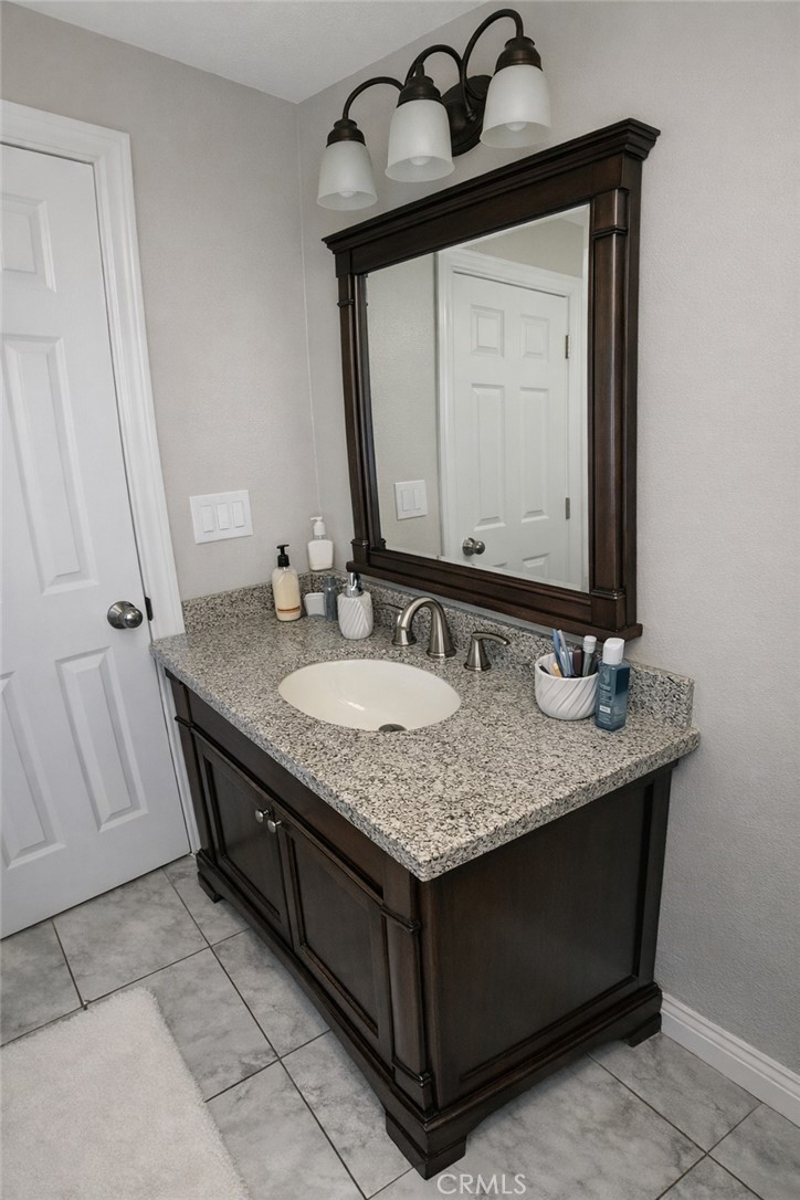 6655 Oak Street Anderson, CA 96007 - Photo 4 of 8