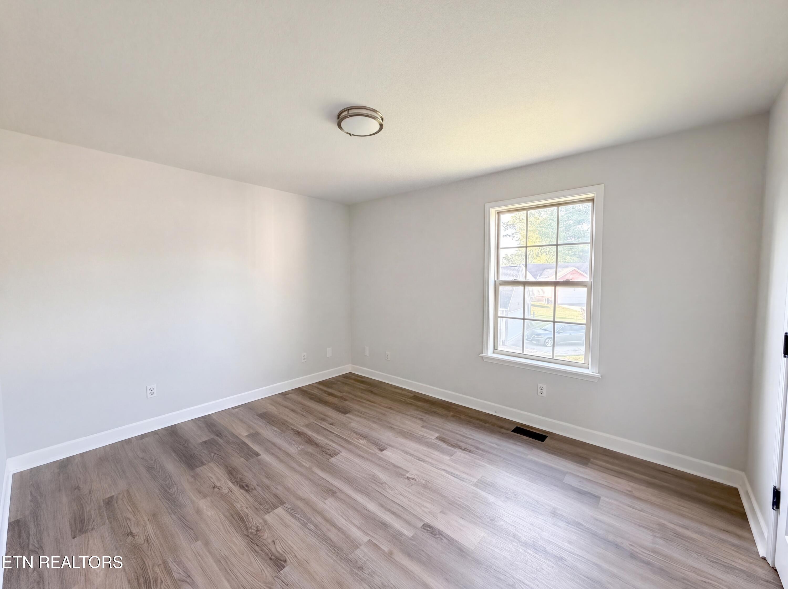 375 Walnut Lane Corryton, TN 37721 - Photo 19 of 24 listing_17