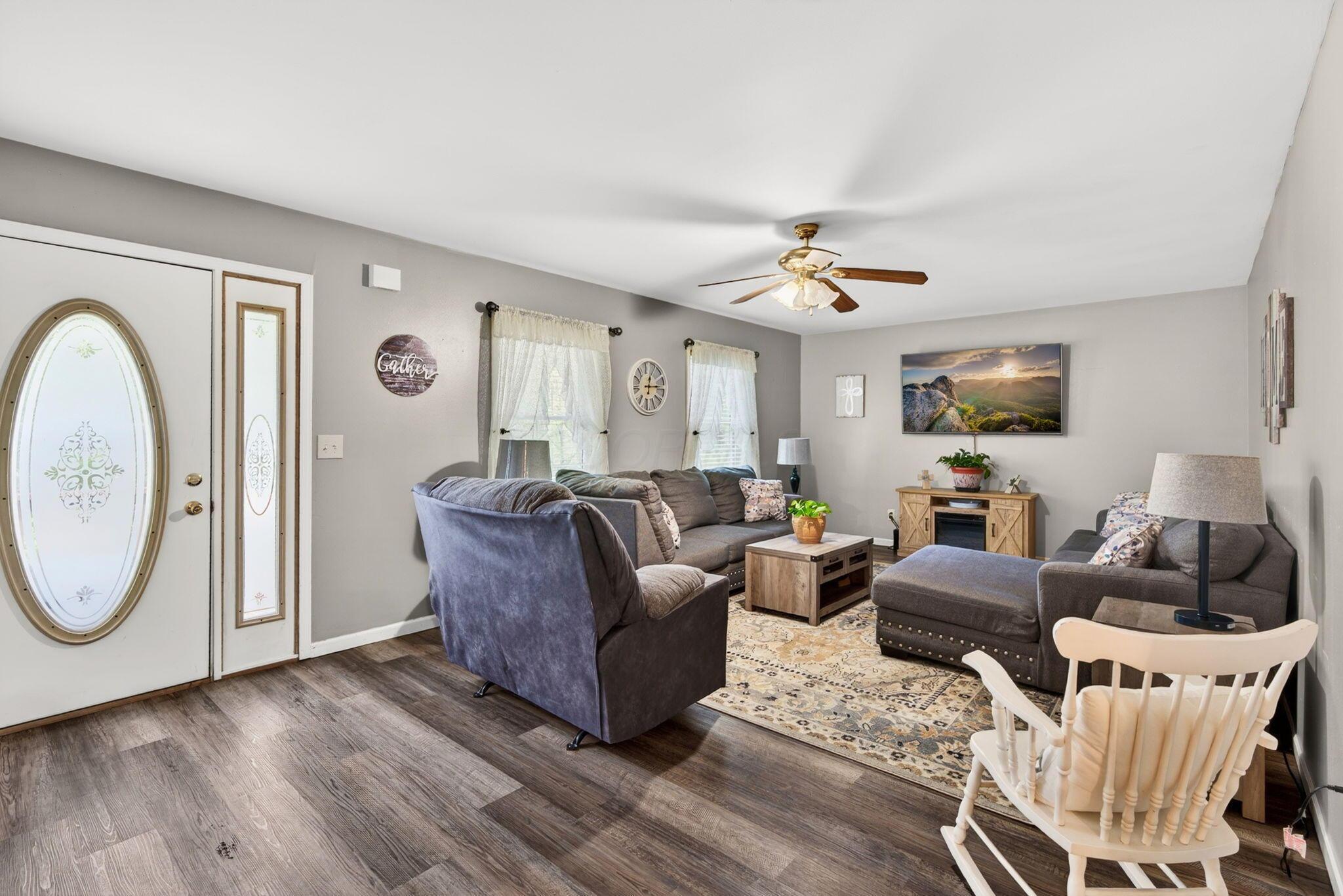 677 Centerville Road Thurman, OH 45685 - Photo 7 of 38 7. Living Room 1