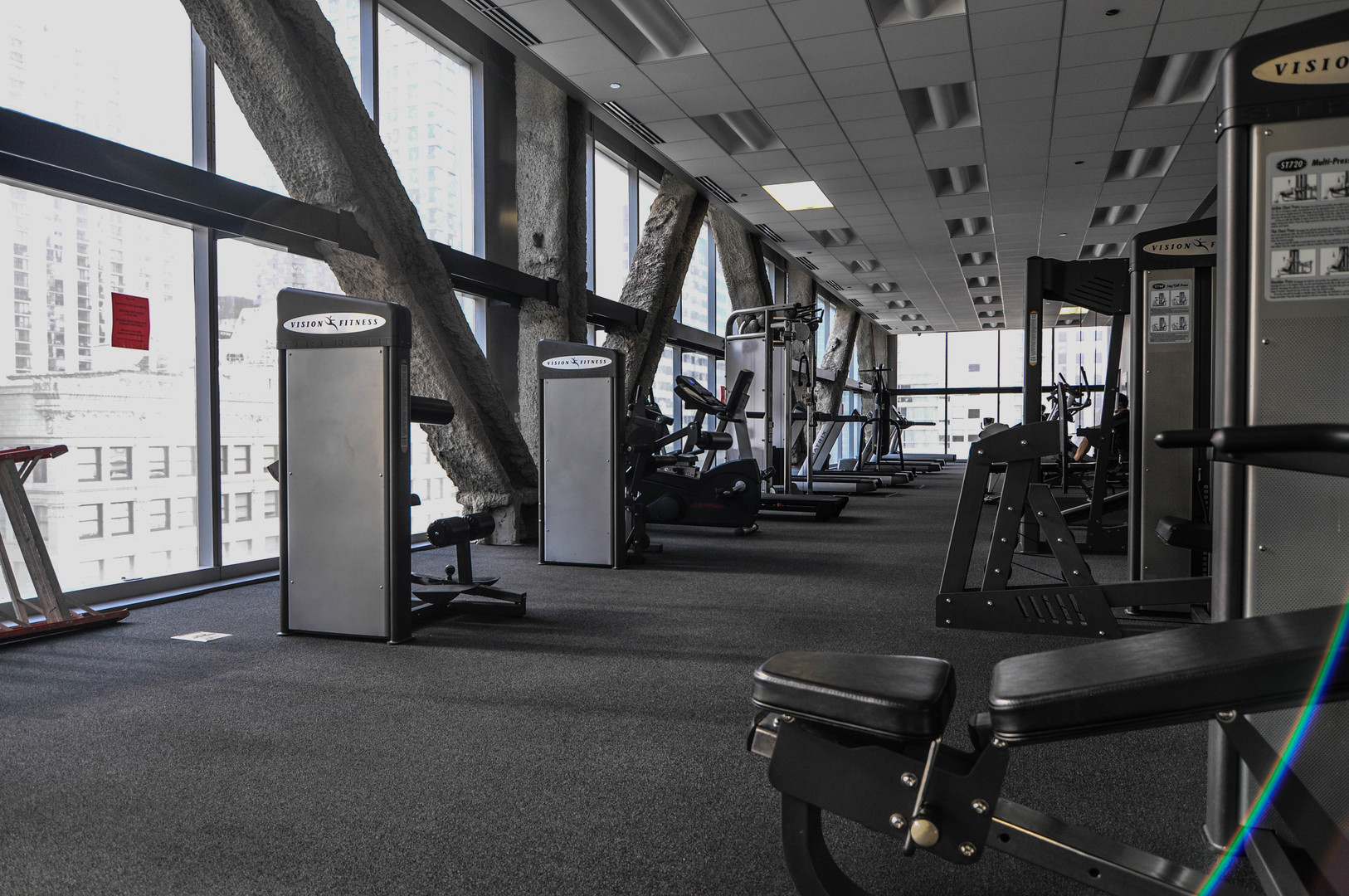 8 East Randolph Street, Unit 2807 Chicago, IL 60601 - Photo 28 of 37 a view of gym