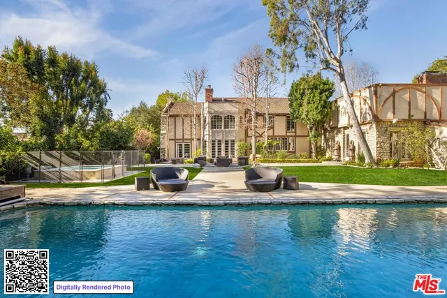 $10,500,000 | 560 North Beverly Glen Boulevard, Los Angeles, CA 90077