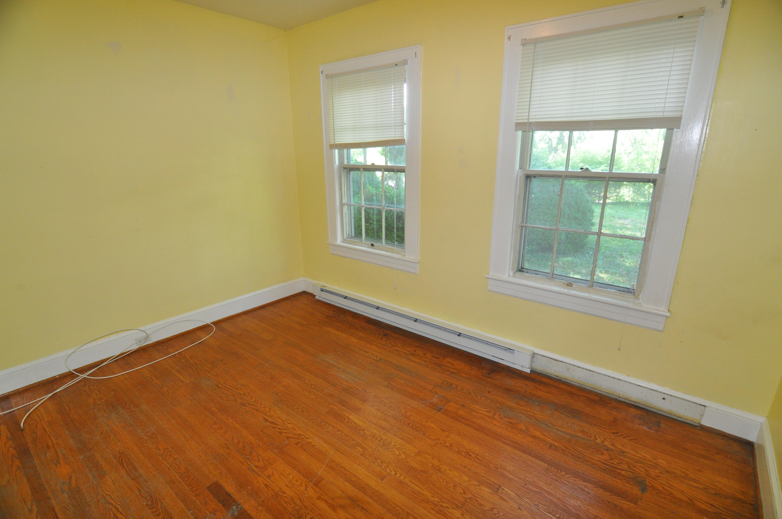 8062 Roanoke Road Fincastle, VA 24090 - Photo 8 of 13 Bedroom 1
