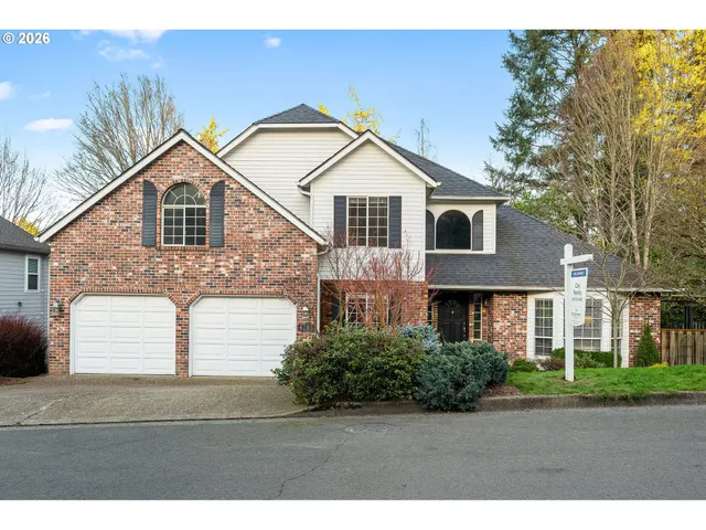 $799,000 | 6703 Southwest Moonshadow Court, Portland, OR 97223
