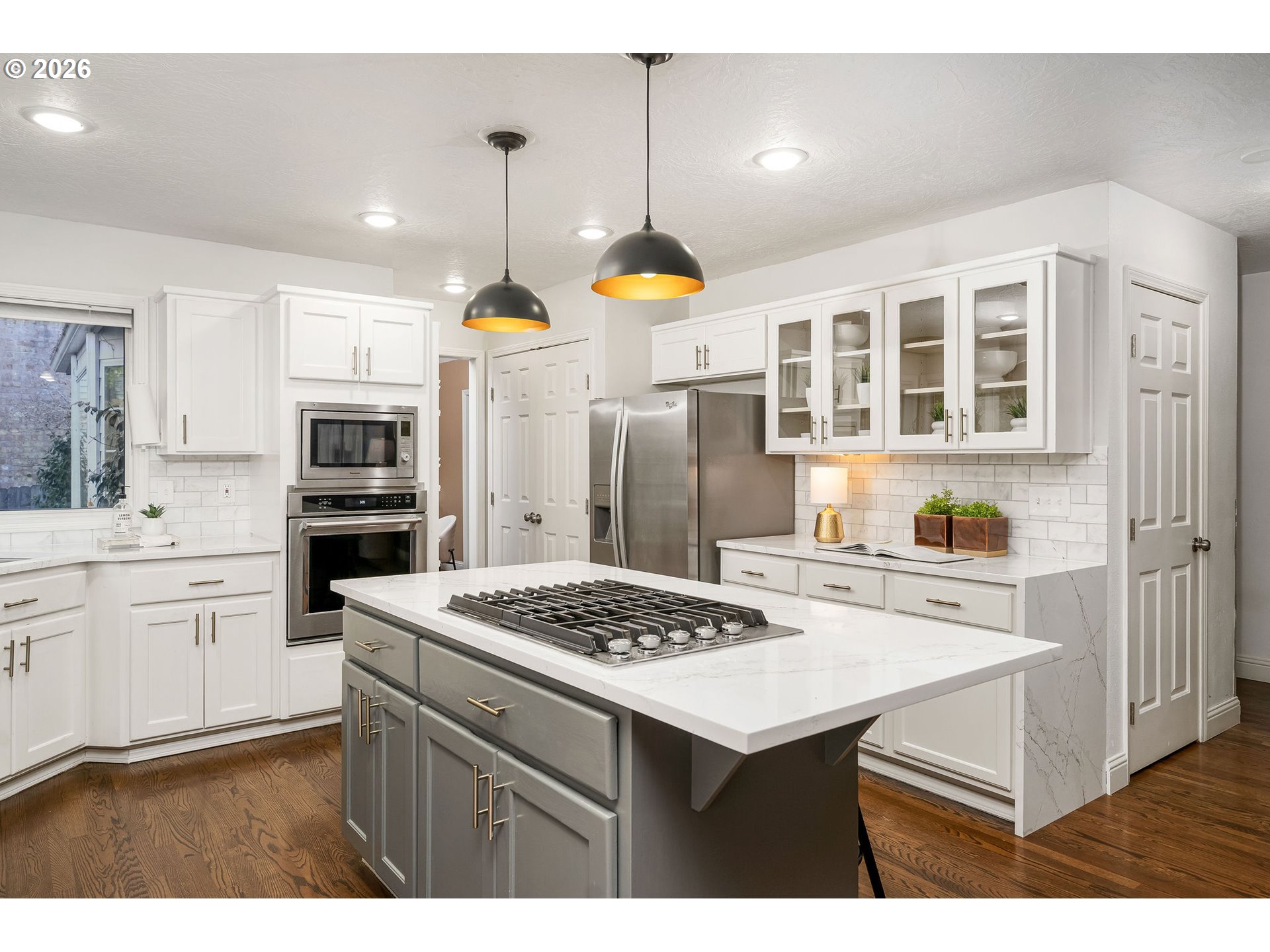 6703 Southwest Moonshadow Court Portland, OR 97223 - Photo 13 of 41